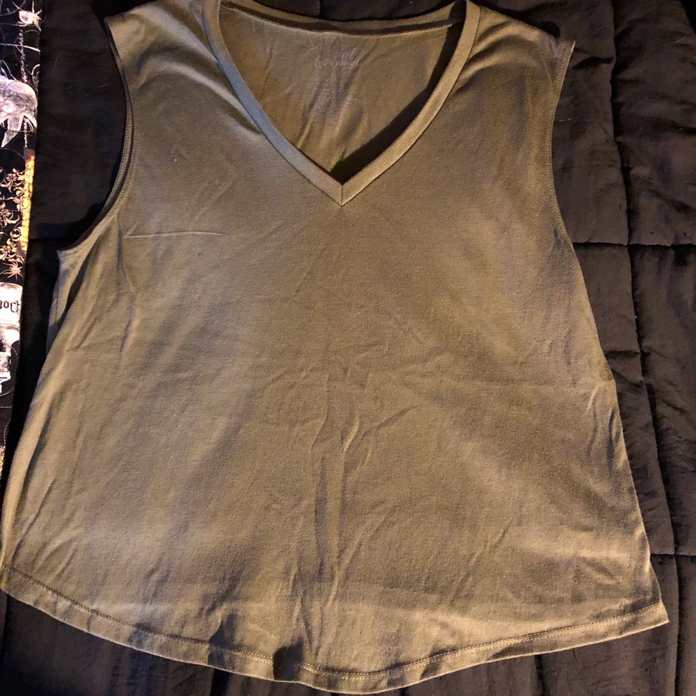 Green muscle tank
